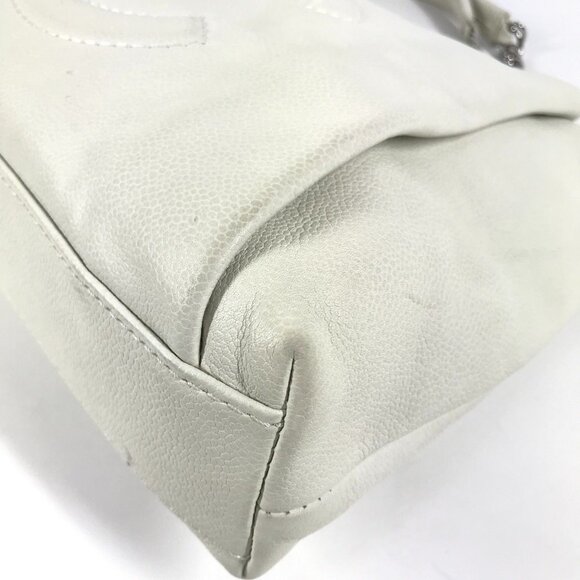 CHANEL White Caviar Leather Logo Shoulder Bag - Picture 7 of 15